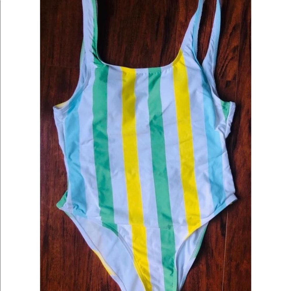 One piece bathing suit